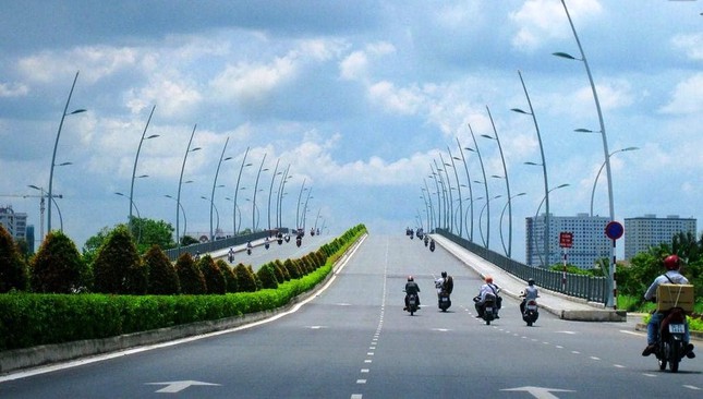 Names of 4 bridges crossing Saigon River connecting to Thu Thiem proposed